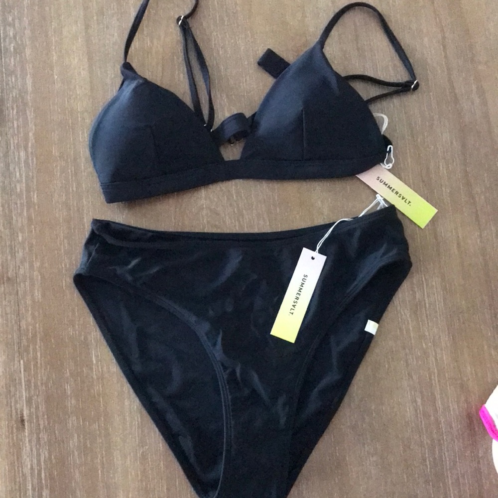 Black summersalt bikini size 4